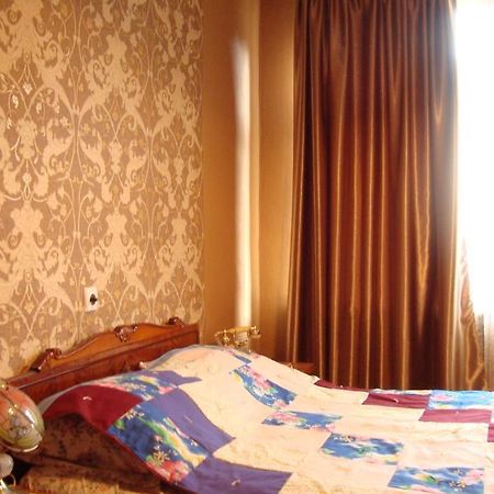 Guesthouse Valeria Borjomi Exterior photo